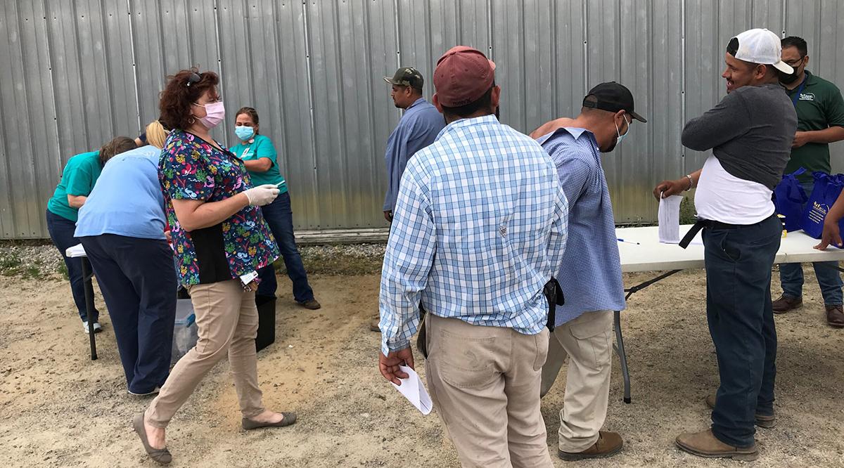 Farm workers getting vaccinated